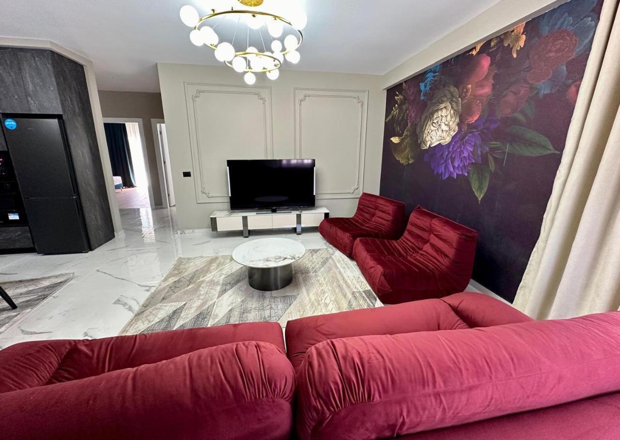 Luxury Land Apartment Tirana